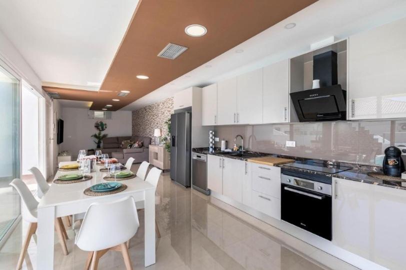 Fantastica Villa Cusmano Con Piscina Privada Адехе Екстериор снимка